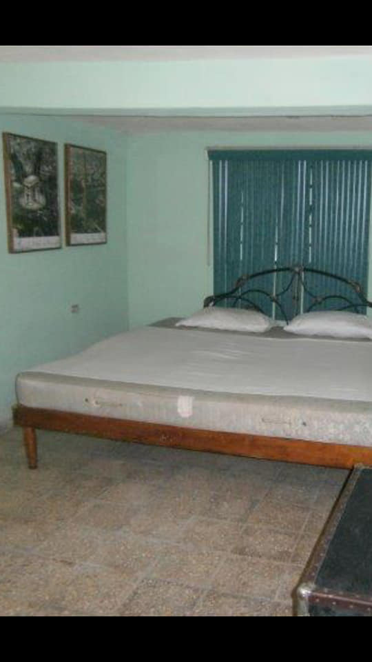 Apartamento c/ Patio y Garage