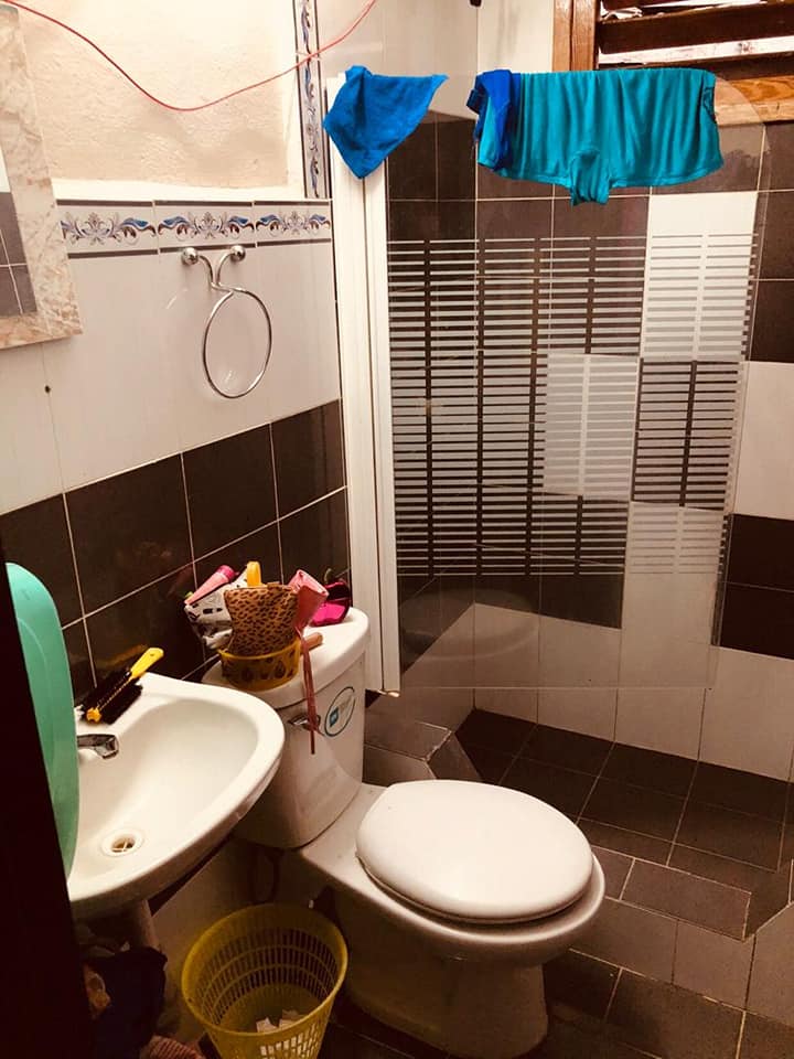 Vendo casa de 3/4, amplia y cómoda, independiente, con garaje en Marianao