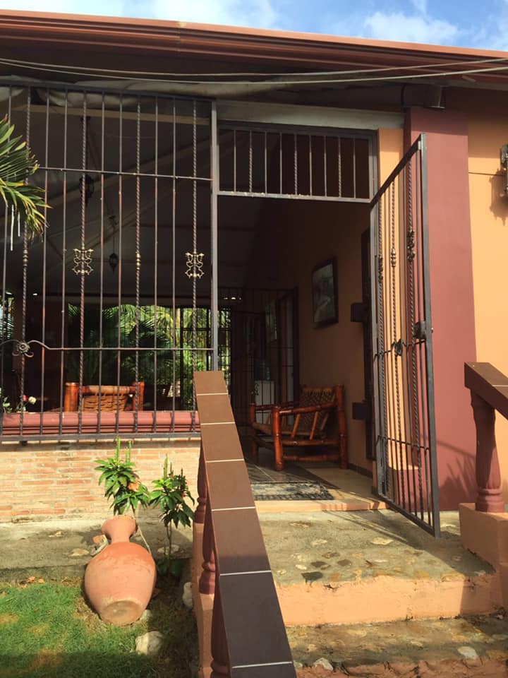 Finca y Negocio de Embutidos