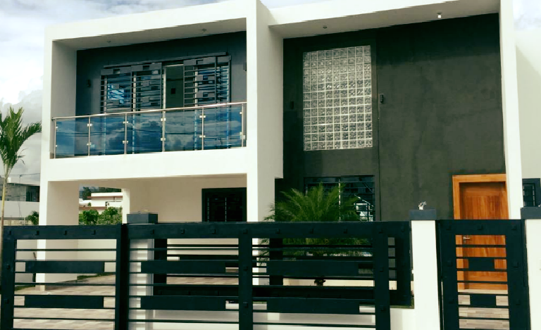 Casa Cerca de Carlos III